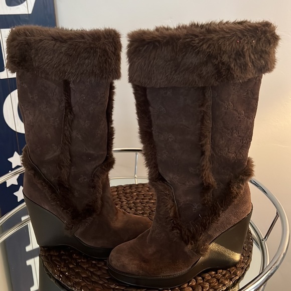 BCBG Winter Boots - Picture 4 of 7